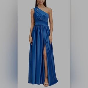 royal blue one-shoulder A-line long formal dress with a slit. Size Large Chic Me